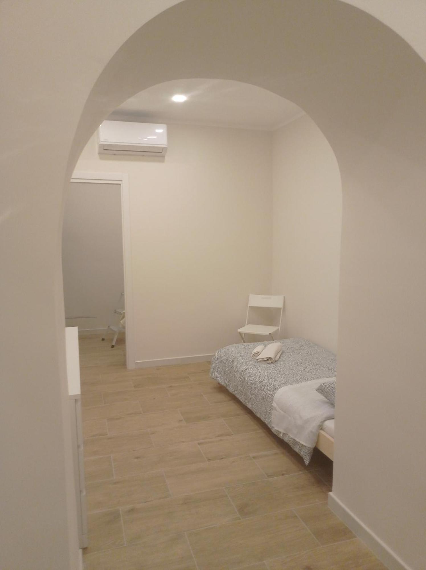 Duomo Apartament'S Наполи Екстериор снимка
